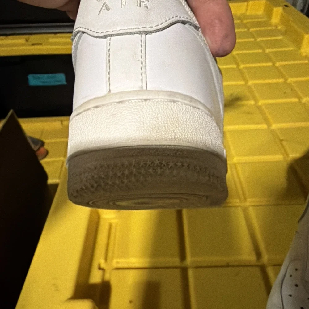 White air force 1s Us 7